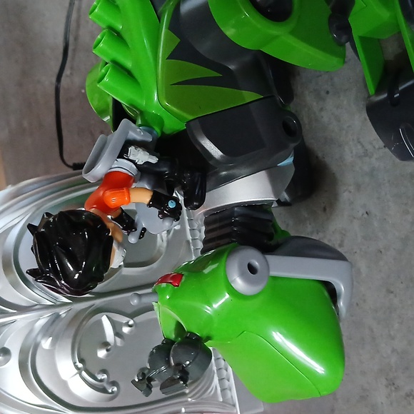 Rusty Rivets and Botasaurus Toy Bundle - Picture 7 of 9